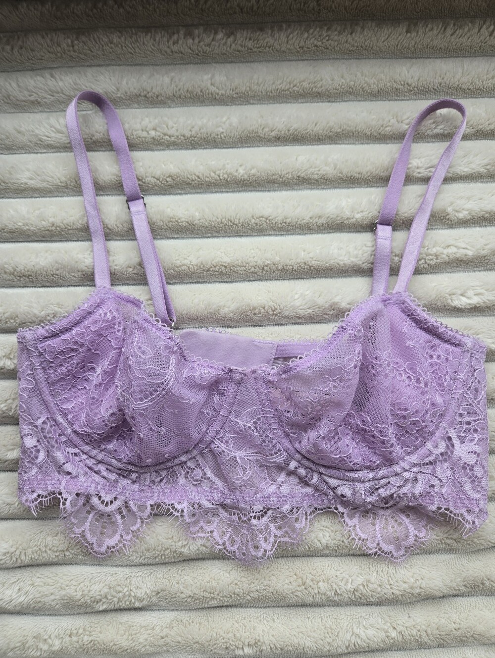 Victoria's Secret Dream Angels Lilac Lace Push-Up W/O Padding Underwire Bra 34C